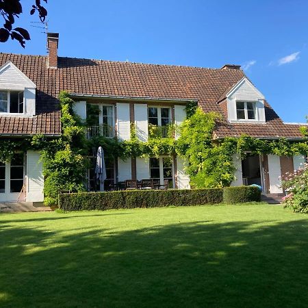 Bed and Breakfast Les Glycines Croix Экстерьер фото