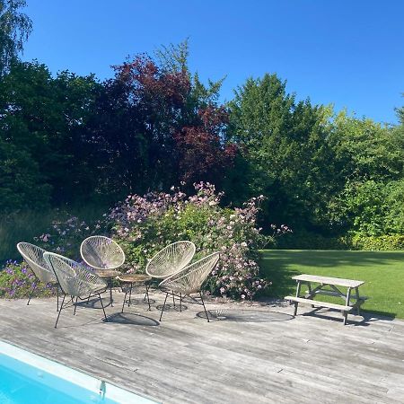 Bed and Breakfast Les Glycines Croix Экстерьер фото