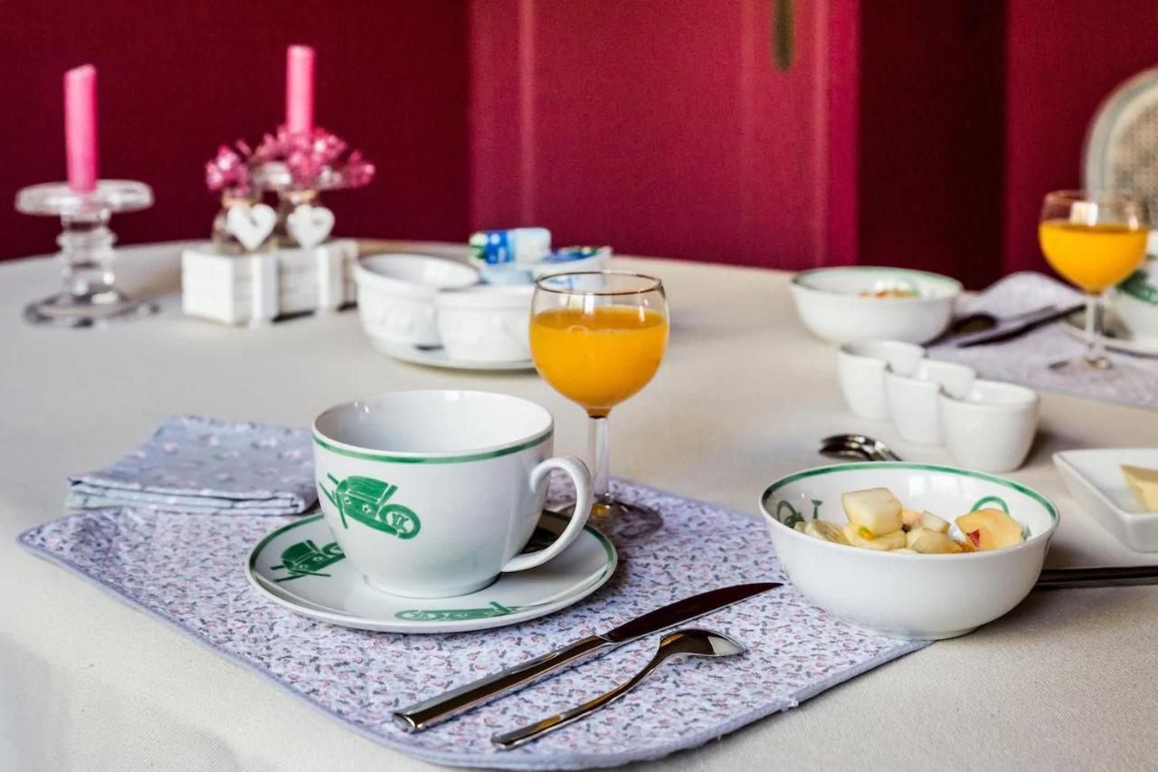 Bed and Breakfast Les Glycines Croix Экстерьер фото