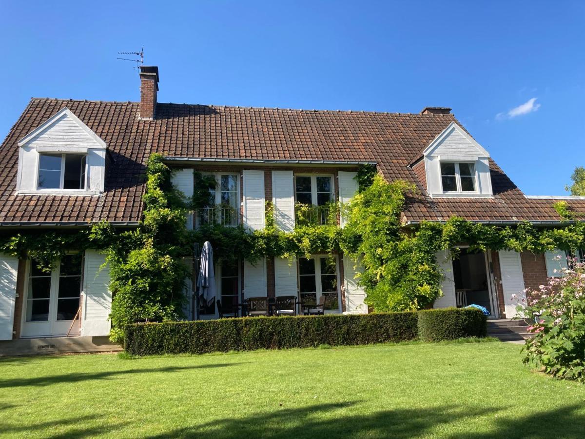 Bed and Breakfast Les Glycines Croix Экстерьер фото