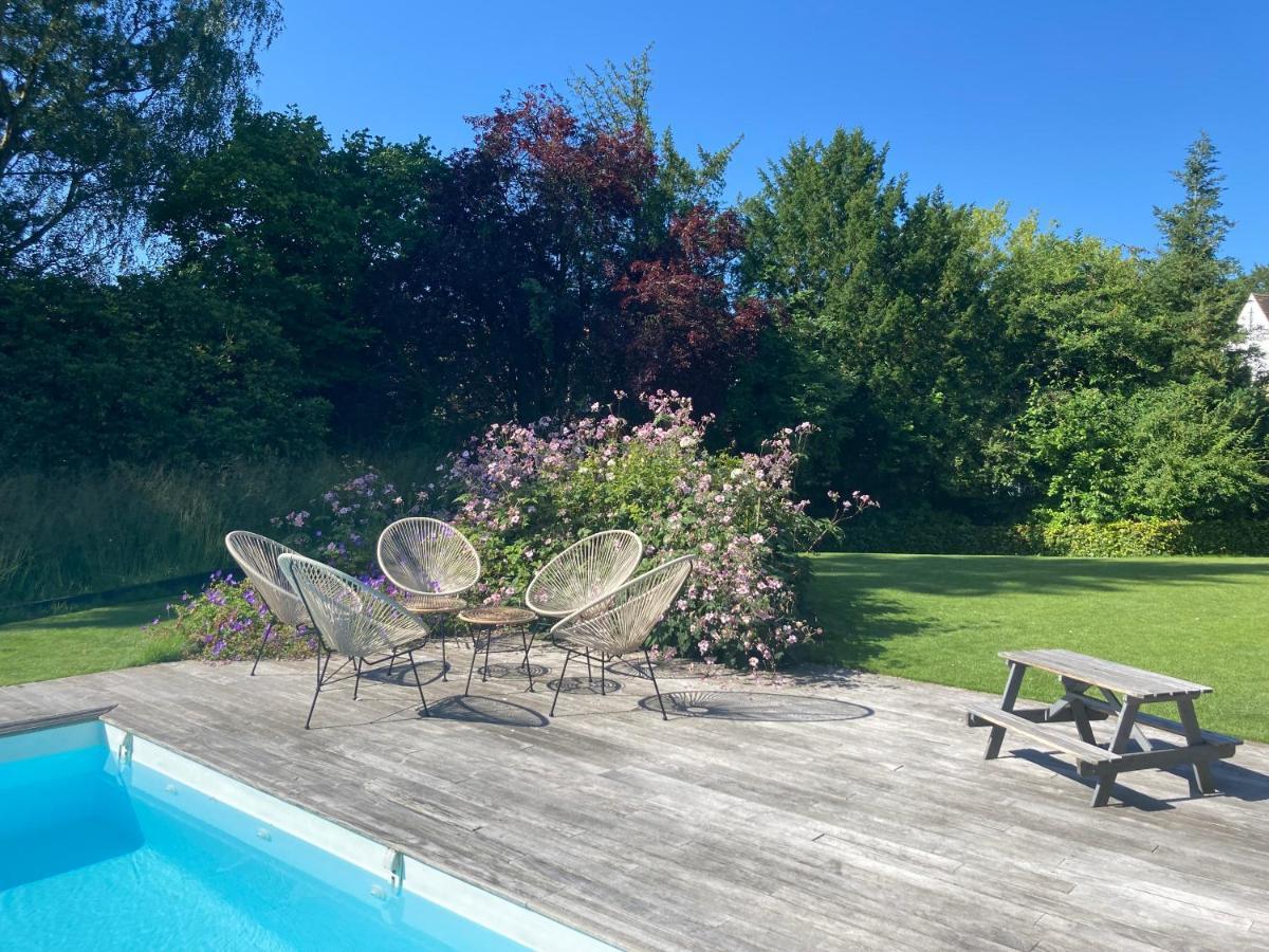Bed and Breakfast Les Glycines Croix Экстерьер фото