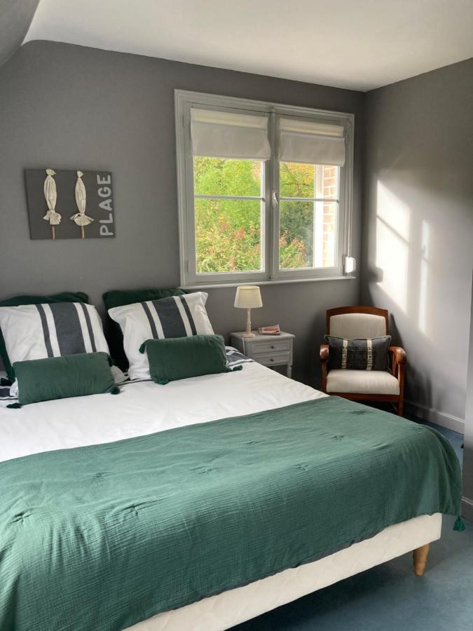 Bed and Breakfast Les Glycines Croix Экстерьер фото