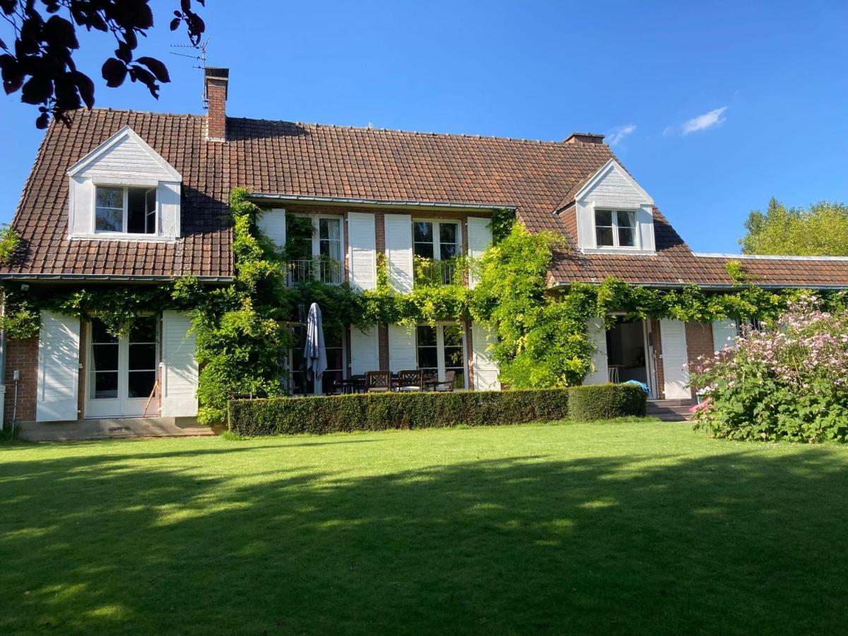 Bed and Breakfast Les Glycines Croix Экстерьер фото